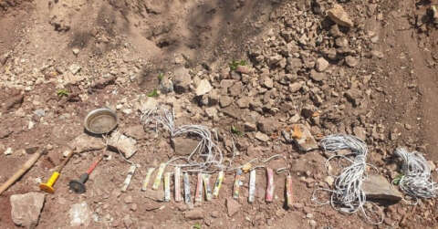 Turgutlu’da 13 dinamit lokumu bulundu