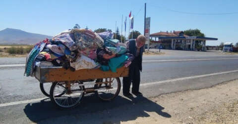 (Özel) 88 yaşındaki çerçici ekmek parası için kilometrelerce yol gidiyor