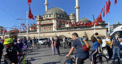Taksim Meydanı’ndan Ayasofya’ya bisiklet turu