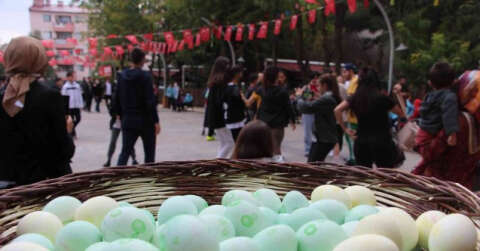 Siirt’te 8 ülkeden gençler ’Yumurta Bayramı Şenliği’nde buluştu