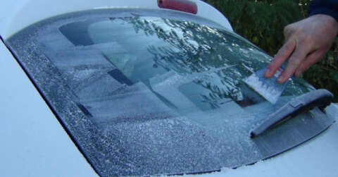 Kars eksi 10’u gördü, araçların camları dondu