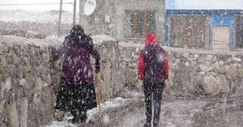 Ardahan’da kar yağışı etkili oldu