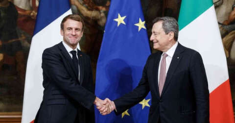 Fransa Cumhurbaşkanı Macron ve İtalya Başbakanı Draghi bir araya geldi