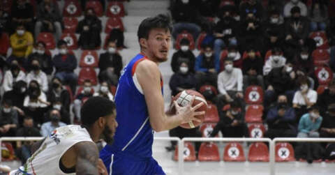 ING Basketbol Süper Ligi: Aliağa Petkimspor: 82 - Anadolu Efes: 92