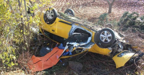 Bahçeye uçan taksinin şoförü hayatını kaybetti