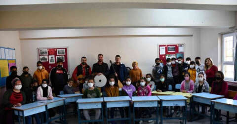 Bu çocuklar geleneksel Türk kültürü ile teknolojiyi bir araya getirdi