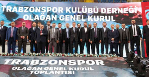Trabzonspor’da, Ahmet Ağaoğlu güven tazeledi