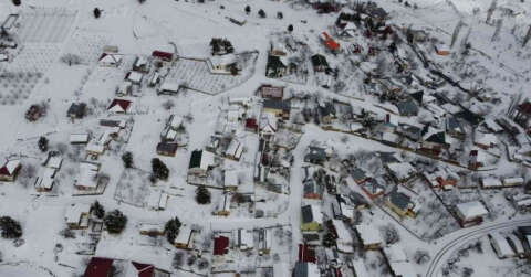 Toroslar beyaza büründü, gezmeye gelenler karın keyfini çıkardı