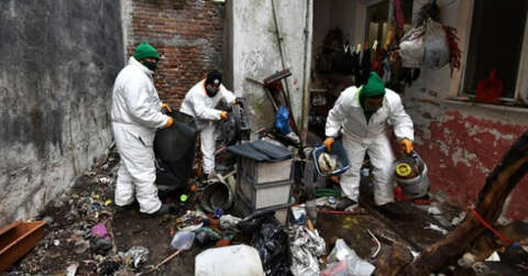 Bursa'da bir evden 3 kamyon çöp çıktı!