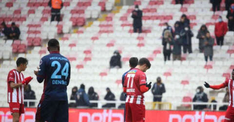 Sivasspor-Trabzonspor maçında Ahmet Çalık anıldı