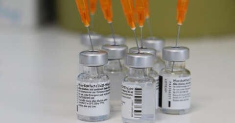 Pfizer ve BioNTech’ten Omicron’a özel aşı