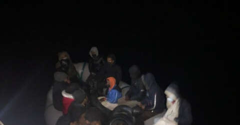 Türk kara sularına itilen 58 göçmen kurtarıldı