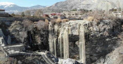 Türkiye’nin en büyük şelalesi can suyuna kavuştu