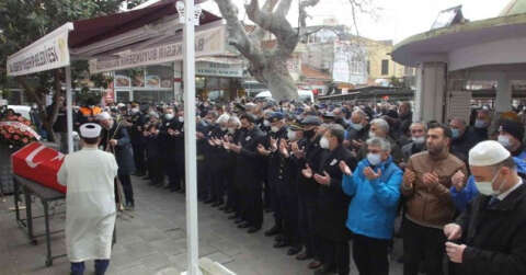 Burhaniye’de polis memuru için tören düzenlendi