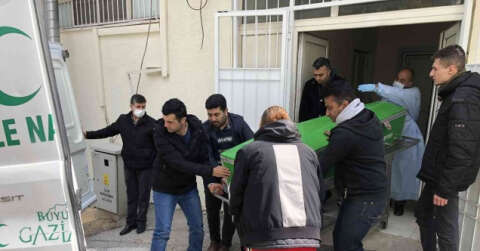 Berber koltuğunda öldürülen genç, son yolculuğuna uğurlandı