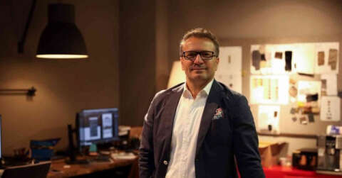 Türkiye’nin gururu oldular.. 40 ülke 210 noktada Türk Bayrağı’nı taşıyorlar