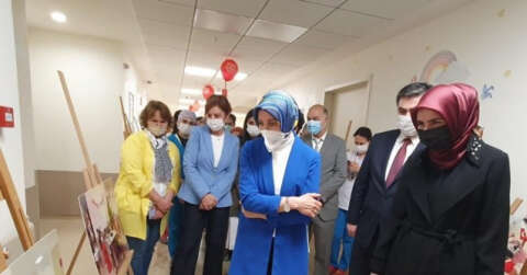 Göztepe Prof. Dr. Süleyman Yalçın Şehir Hastanesi’nde tedavi gören öğrencilere moral veren ziyaret