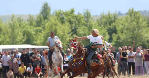 Turgutlu’da Cirit ve Keşkek Festivali yoğun ilgi gördü
