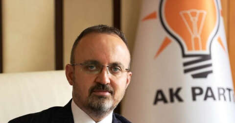 AK Partili Turan: “Eğer yanındakilerin gökyüzüne baktıklarında gördükleri helikopter değilse, UFO muydu?”