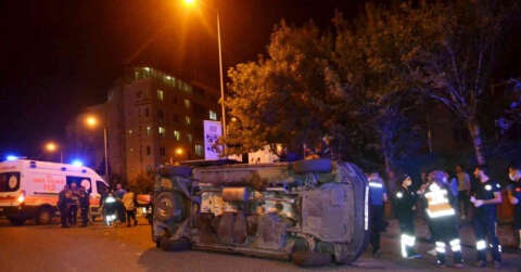 Akşener’in programından dönen İYİ Partilileri taşıyan minibüs devrildi: 1 yaralı