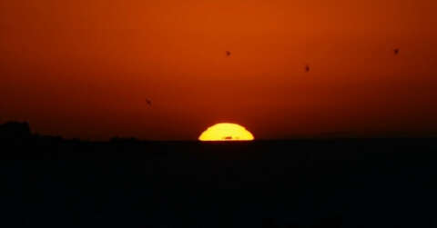 Van Gölü’nde doğan güneş hayran bıraktı