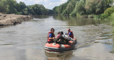 Tunca Nehri’nde mahsur kalan 2 kişiyi AFAD bot ile kurtardı