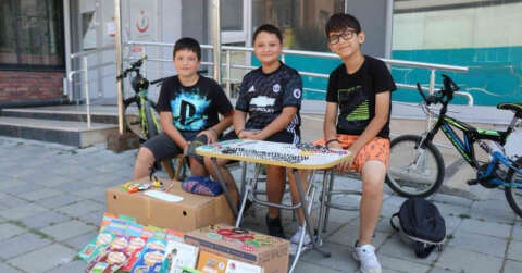 Küçük girişimciler giderlerini karşılamak için tezgah açtı