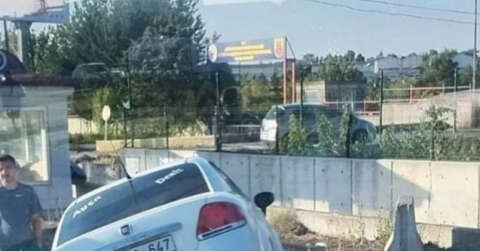 Jandarma karakolu önünde trafik kazası: 1 yaralı