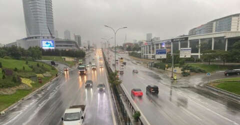 İstanbul’da yağmur sonrası trafik yoğunluğu
