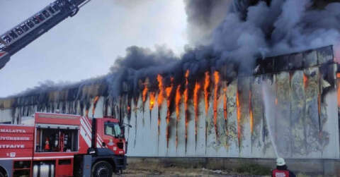 Kayısı depolama fabrikasında korkutan yangın