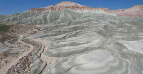 Ankara’nın ’Gökkuşağı Tepeleri’ kendine hayran bırakıyor