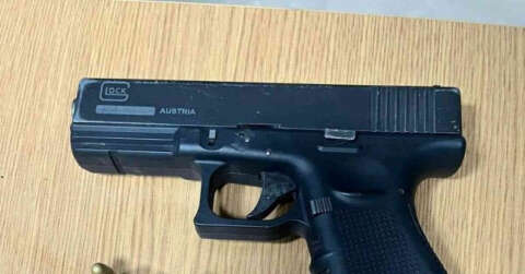 Askeri personelin tabanca zoruyla telefonunu ve cüzdanını gasbeden 3 şüpheli yakalandı