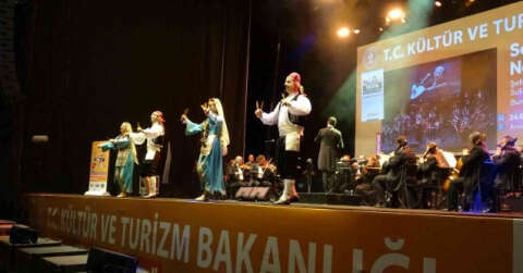Bakan Ersoy, ‘Senfoni ile Nejat Ertaş Türküleri’ konserine katıldı