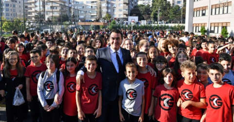 Başkan Dündar, 12 bin 200 öğrenci ile buluştu