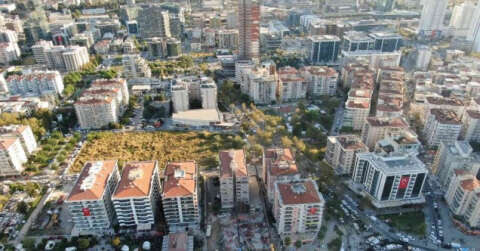 36 kişiye mezar olan apartmandan son anda kaçmış