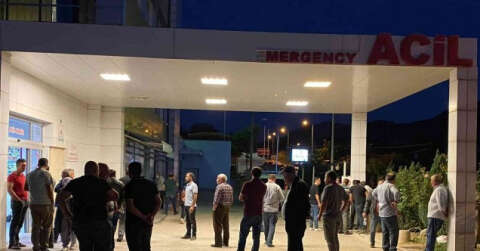 Kamyonetle otomobil çarpıştı: 1 ölü, 4 yaralı