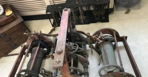 Tarihi Tophane’de asırlık saat tıkır tıkır işliyor