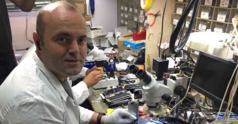 Cep telefonu bomba gibi patladı