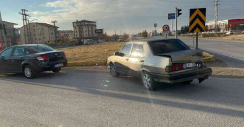 3 araca çarpıp kaçtı, düşürdüğü parçadan yakalandı