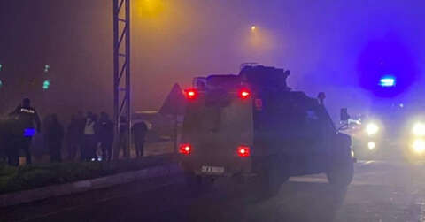 Diyarbakır'da polis aracına bombalı saldırı! 9 yaralı