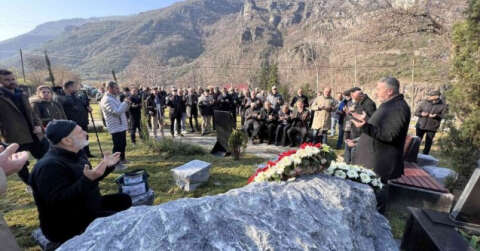 Özkan Sümer, mezarı başında anıldı