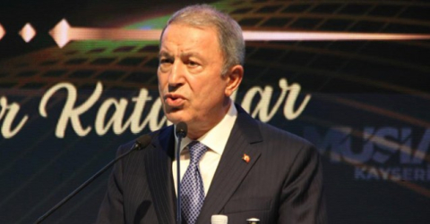 Bakan Akar: "Kur’an yakan şerefsizlere karşı Türkiye var"