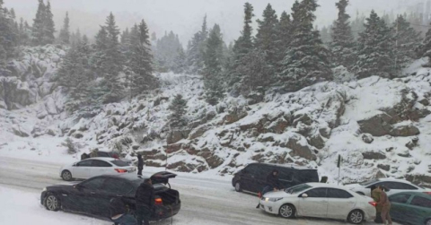 Kar yağışı Konya-Antalya karayolunda etkili oluyor