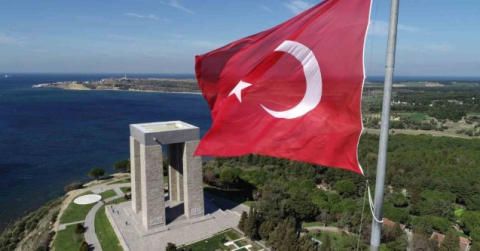 (Özel) Tarih Bölümü Öğretim Üyesi Dr. Mithat Atabay: "Şehitler Abidesi milletin eseridir"