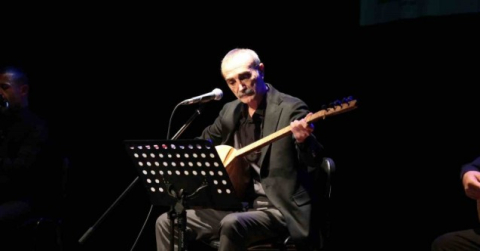 Bağlama ustası Cengiz Özkan Eyüpsultanda konser verdi
