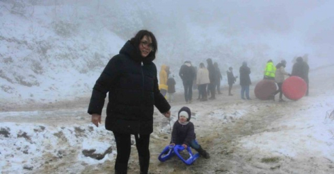 Beklenen kar gelince vatandaşlar soluğu Kartepe’de aldı