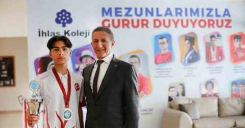 İhlas Koleji öğrencisi kick boksta Türkiye şampiyonu oldu