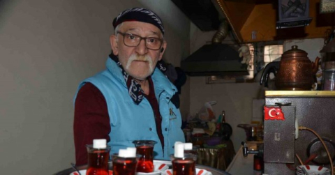 53 yıldır çay kazanının başında