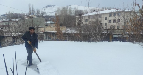 Kar yağışı gelir kaynağı oldu