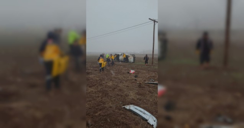 Pikap tarlaya uçtu: 1’i bebek 5 yaralı